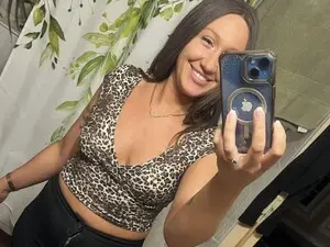 CinnamonAnn  live sex cam
