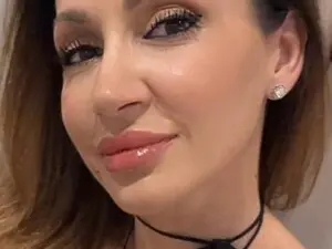 Joyful_Maria  live sex cam