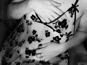 Queen_Cee  live sex cam