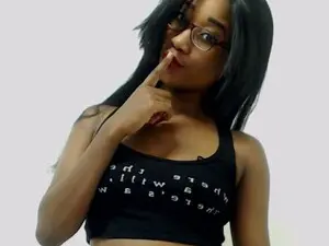 Sexyliciousex  live sex cam