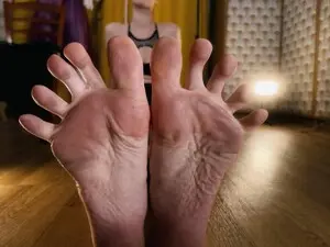 Giantess_Eva  live sex cam