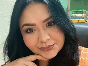 MistressNoiir  live sex cam
