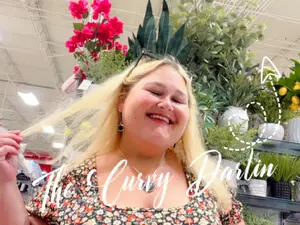 Thecurvydarlin  live sex cam