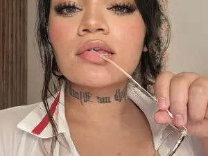 CandyLatinaa  live sex cam