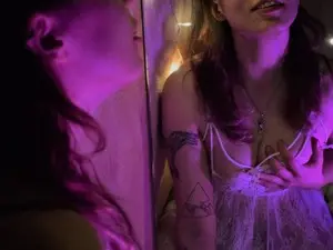 ClancyMorisey  live sex cam