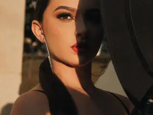 AliceHarper_  live sex cam