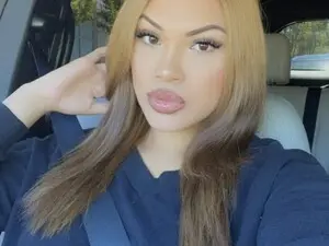 TatiLove  live sex cam