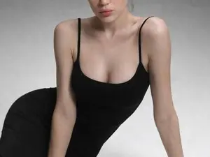 Reya_law  live sex cam