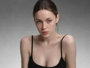 Reya_law  live sex cam