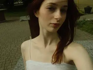 Viola__Moon  live sex cam