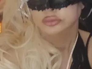 Zazassy  live sex cam