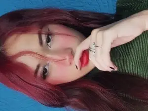 Skinnyfoxy  live sex cam