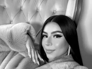 IvannaFerrerr  live sex cam