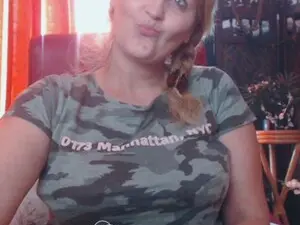 JolieMelany  live sex cam