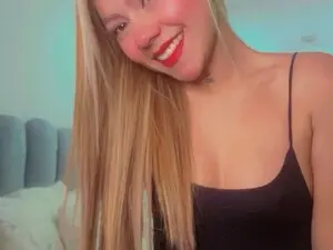 Saritaa__  live sex cam