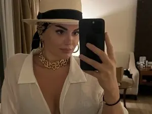 SophiaNicolle  live sex cam
