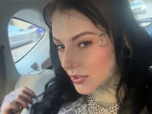 InkedDomMommy  live sex cam