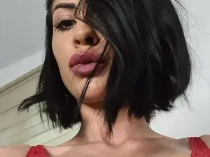 Milfcleo  live sex cam