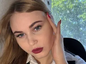 KamilaBlonde  live sex cam