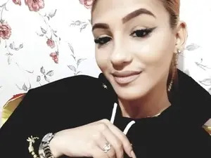 Rose_rosse  live sex cam