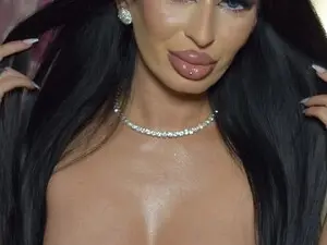DaisySara  live sex cam