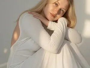 NaomiRee  live sex cam