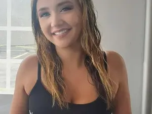 Brattygodess  live sex cam