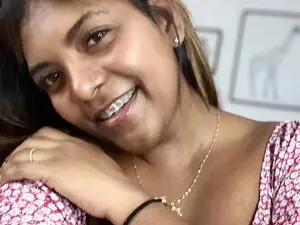 NicolleSofya  live sex cam