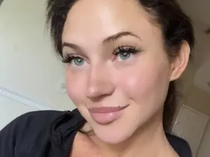 Theevenussteele  live sex cam