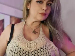 Sussanemilf  live sex cam