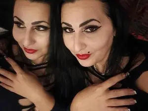 LisaJenner  live sex cam