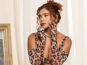 Hanah_evans01  live sex cam