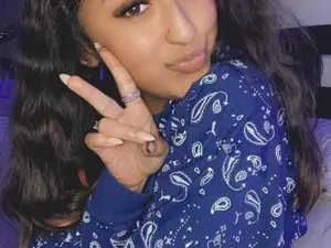 DaisySummer  live sex cam