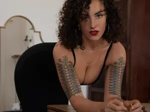 MissAveryBlue  live sex cam
