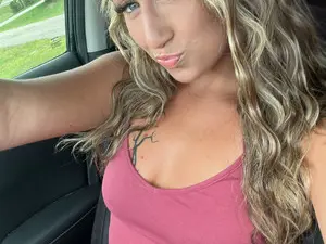 Taylorgirl19  live sex cam