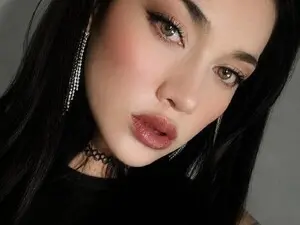 CarolBee  live sex cam