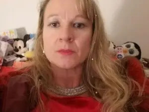 Adelie2025  live sex cam