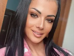 Giulia91  live sex cam