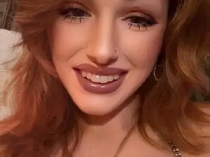 Sugahfreeee  live sex cam