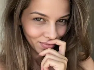 Heaven_Hot  live sex cam