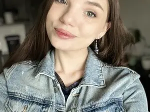 MiaSunBaby  live sex cam