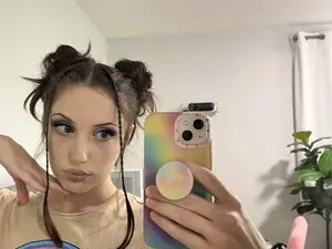 EMMEL1NE  live sex cam