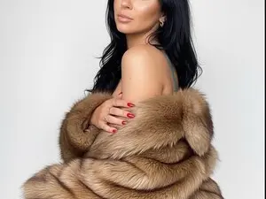 FrancescaVox  live sex cam