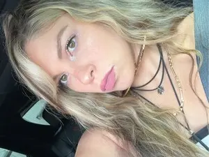 XrenaX88  live sex cam