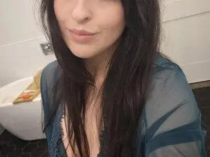 Clare_Dahl  live sex cam