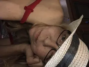 MadisonAc  live sex cam