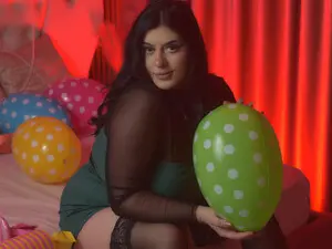 NayaNoir  live sex cam