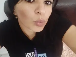 Sexysquirx  live sex cam