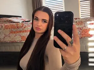 Larameijer  live sex cam