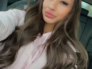 CashleyBanks  live sex cam